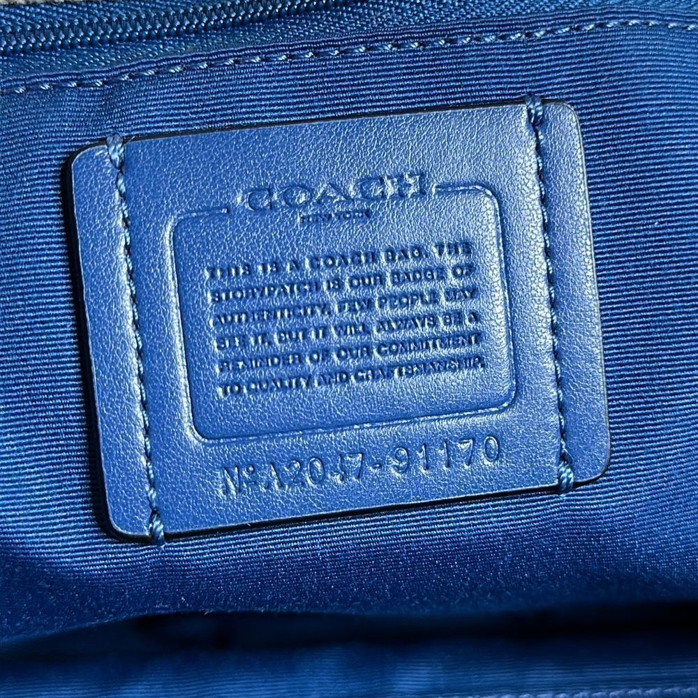 💯Authentic Coach Rainbow Tote Bag 🍀 - Picture 9 of 13